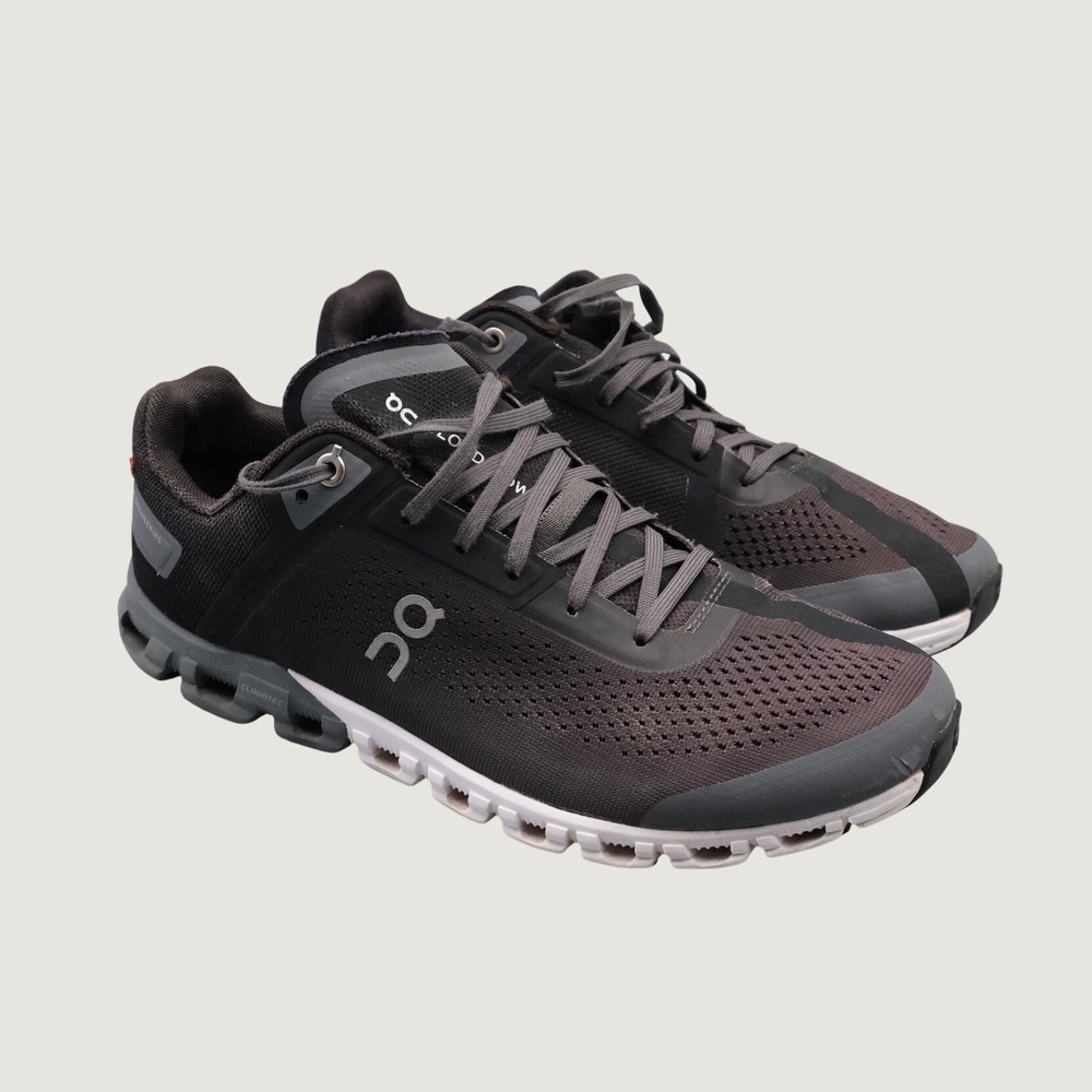 On Cloudflow Running Shoes Mens 7 Black Grey Mesh 35.99238